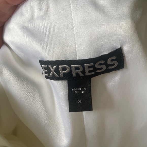 White Express dress with ruching in the bust - Picture 2 of 3